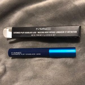 New - MAC extended play gigablack lash mascara